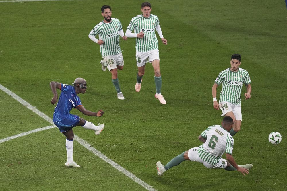 安东尼：梅西是我的偶像和标杆；拒绝拜仁还因我孩子喜欢西班牙